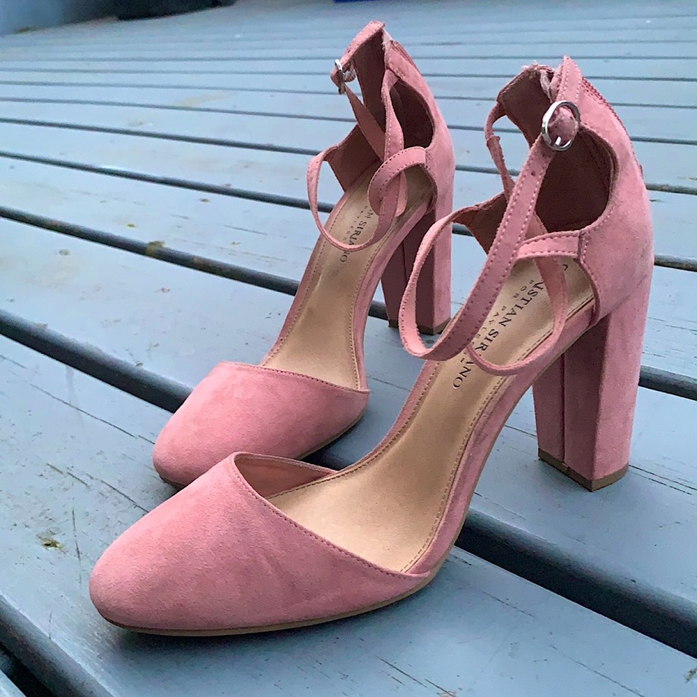 Soft Pink Heels🌸